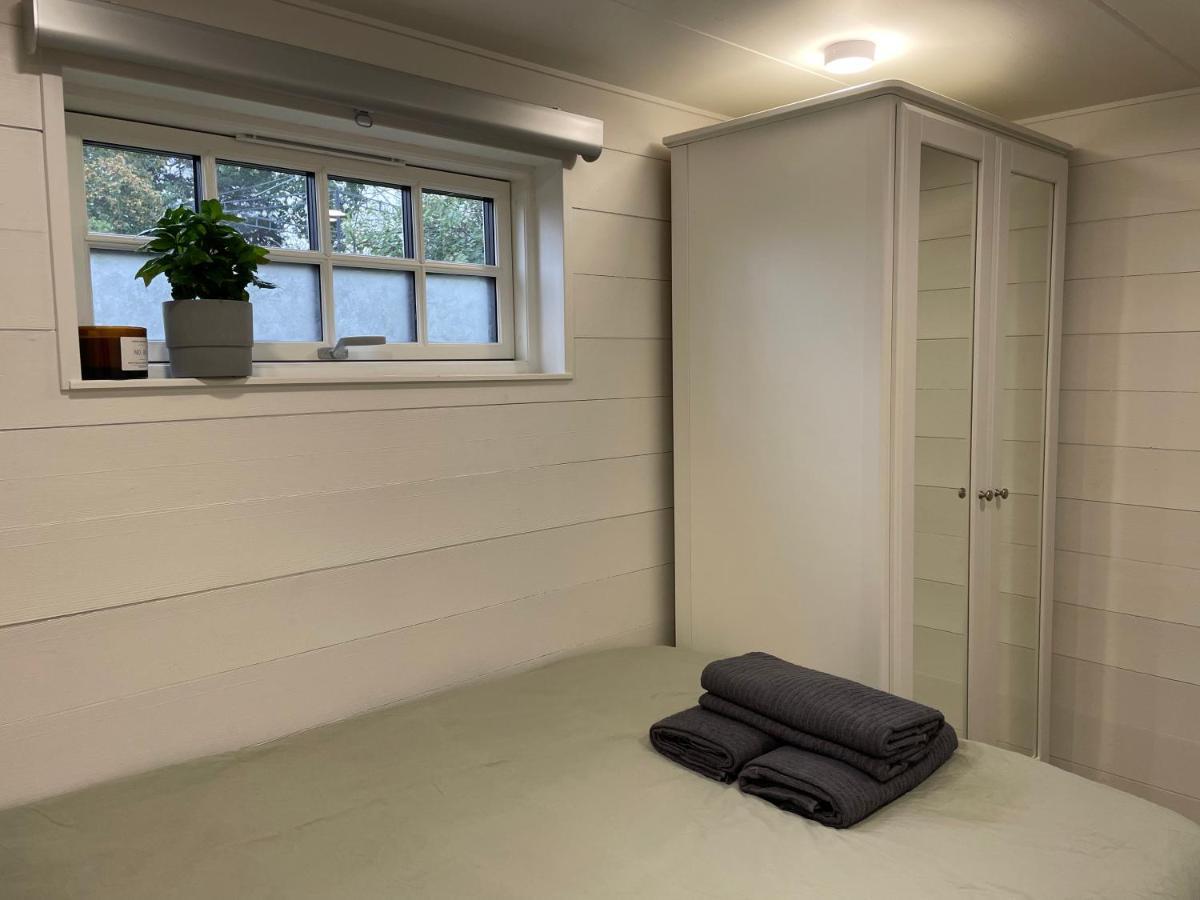Mini Villa Stockholm Alvsjo S61 Buitenkant foto
